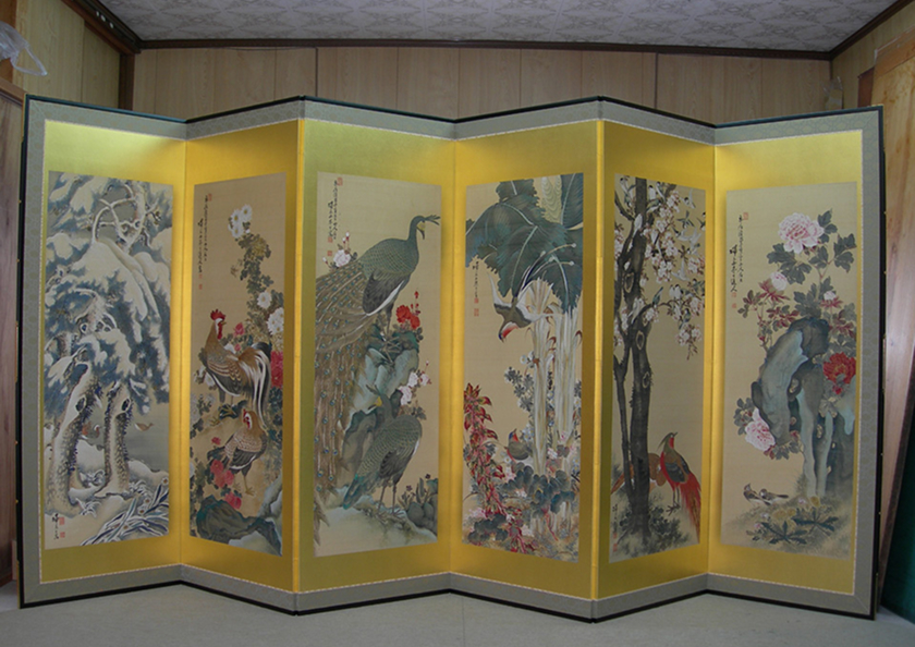 本金箔六曲花鳥区屏風修理後の画像