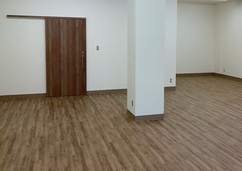 寺院内陣金箔紙張りの画像