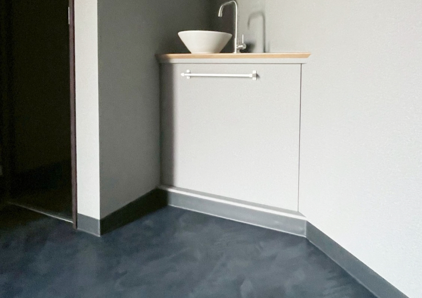 寺院内陣金箔紙張りの画像