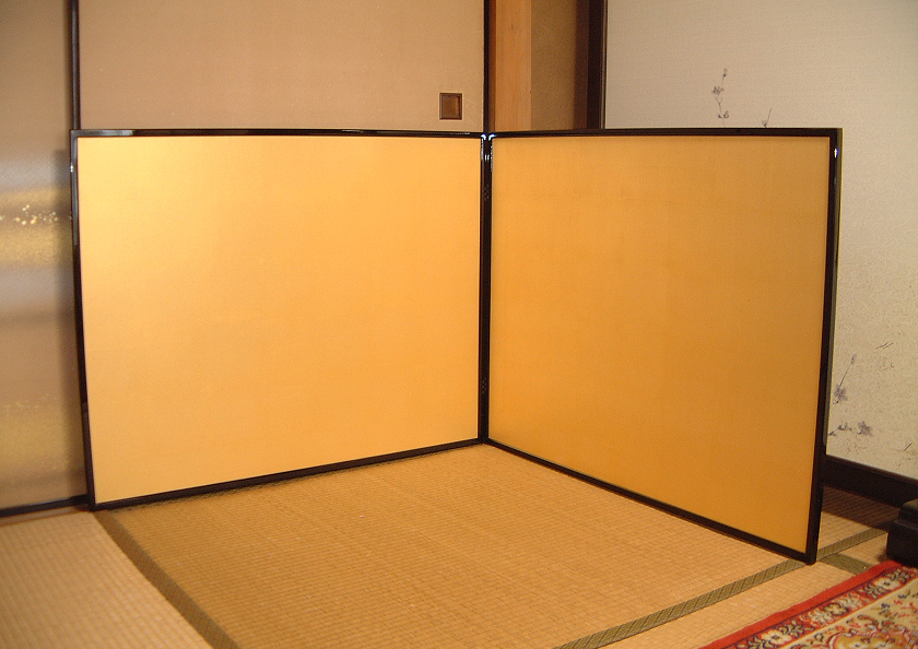 風炉先屏風（本金川俣絹裏箔）の画像