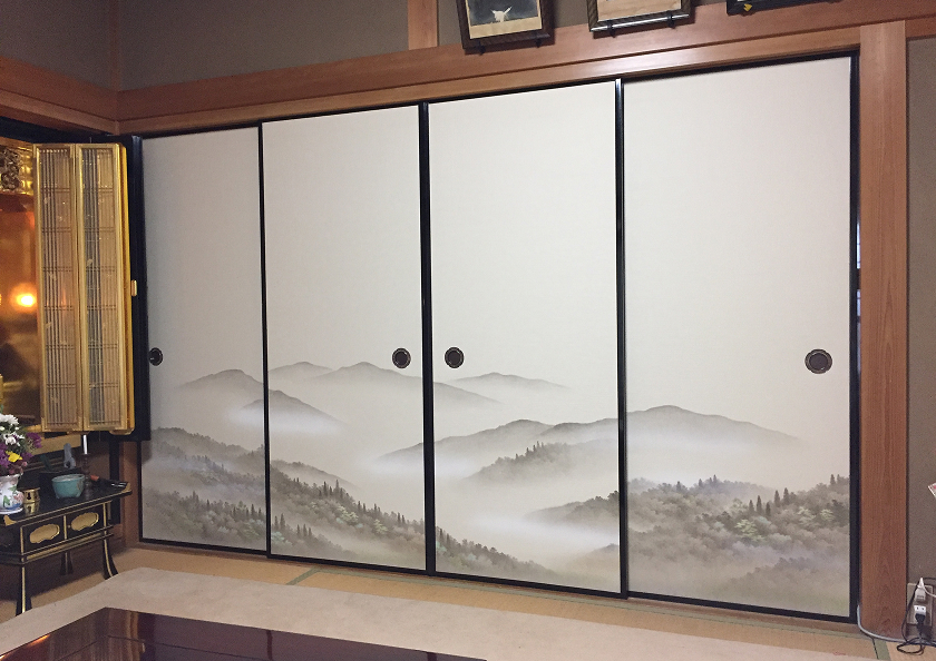 座敷向きの襖の画像