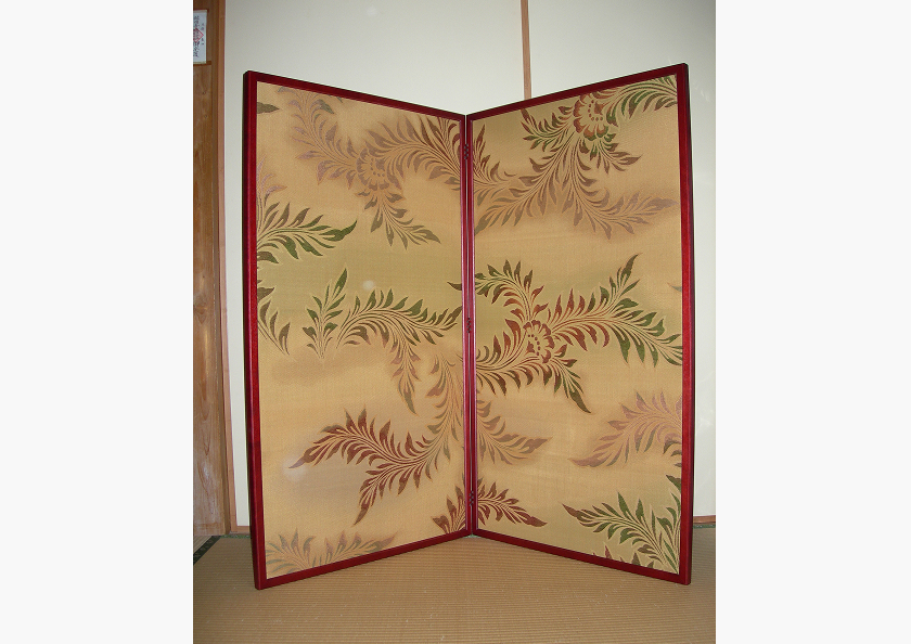 紐蝶番二曲屏風の画像