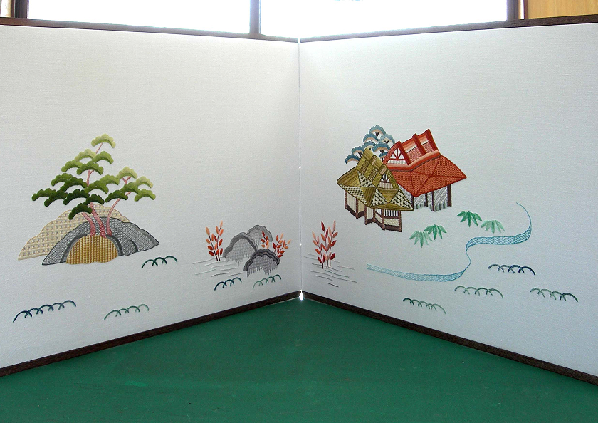 枕屏風・刺繍全面貼りの画像